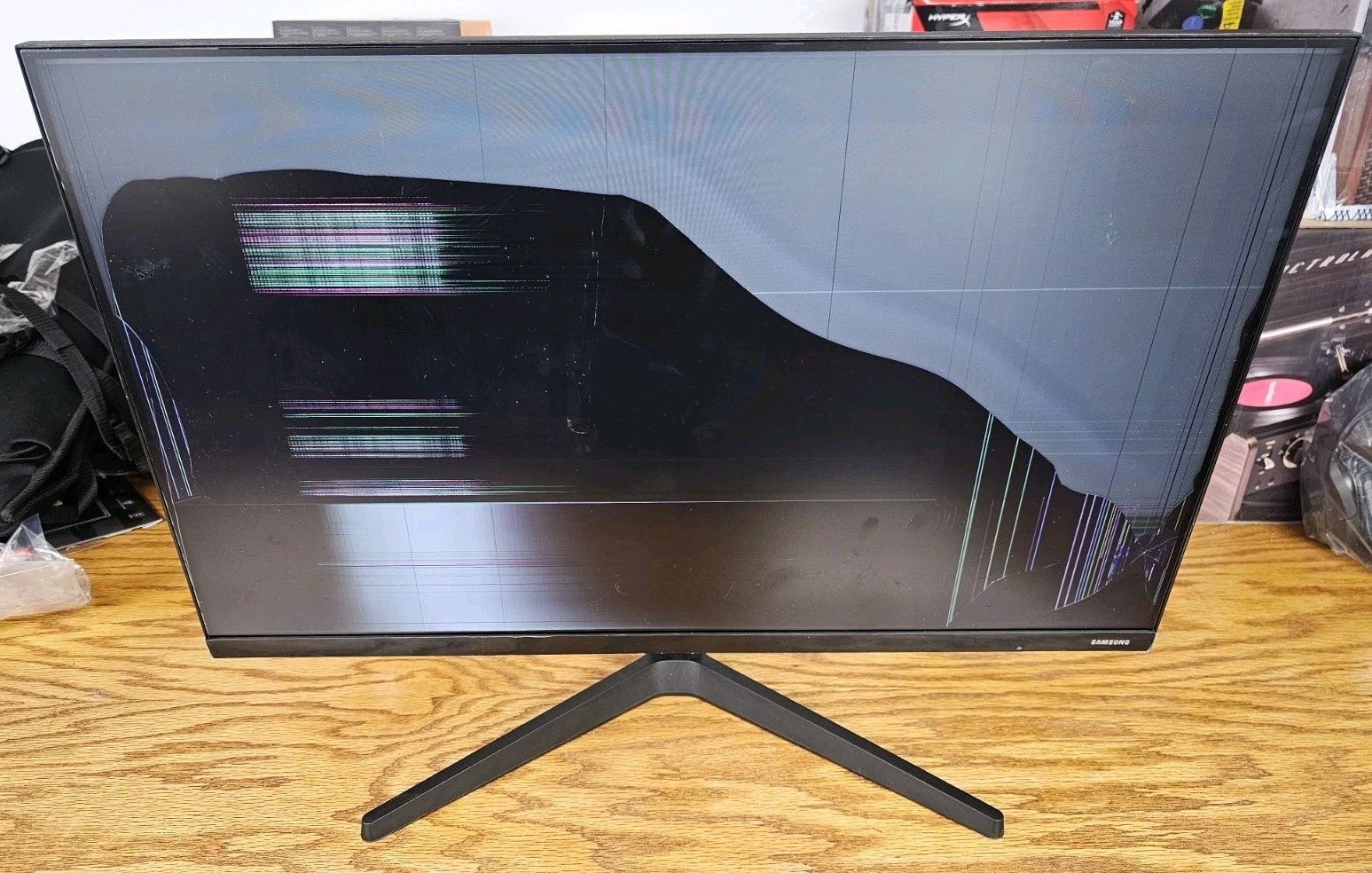 Samsung T350 Series 27" IPS LED FHD Monitor - F27T350FHN (READ)
