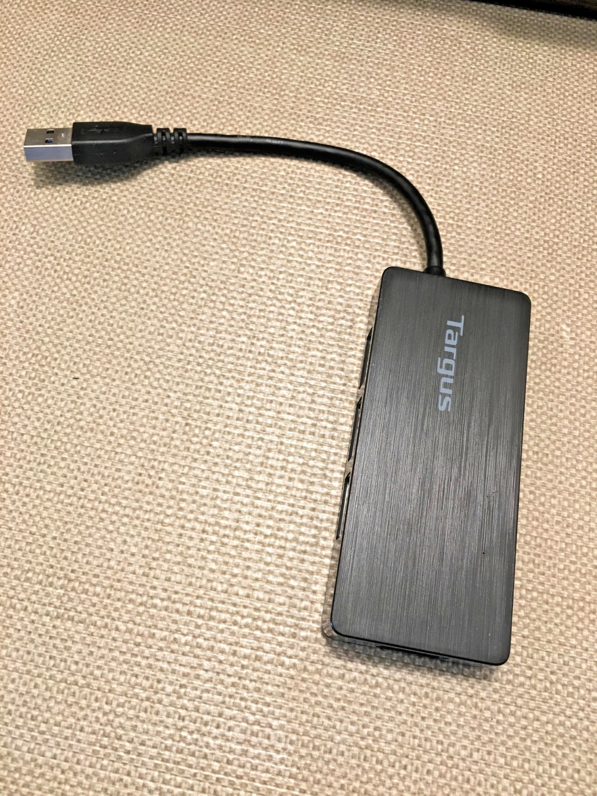 Targus USB 3.0 4-Port Hub For Expanded Connectivity