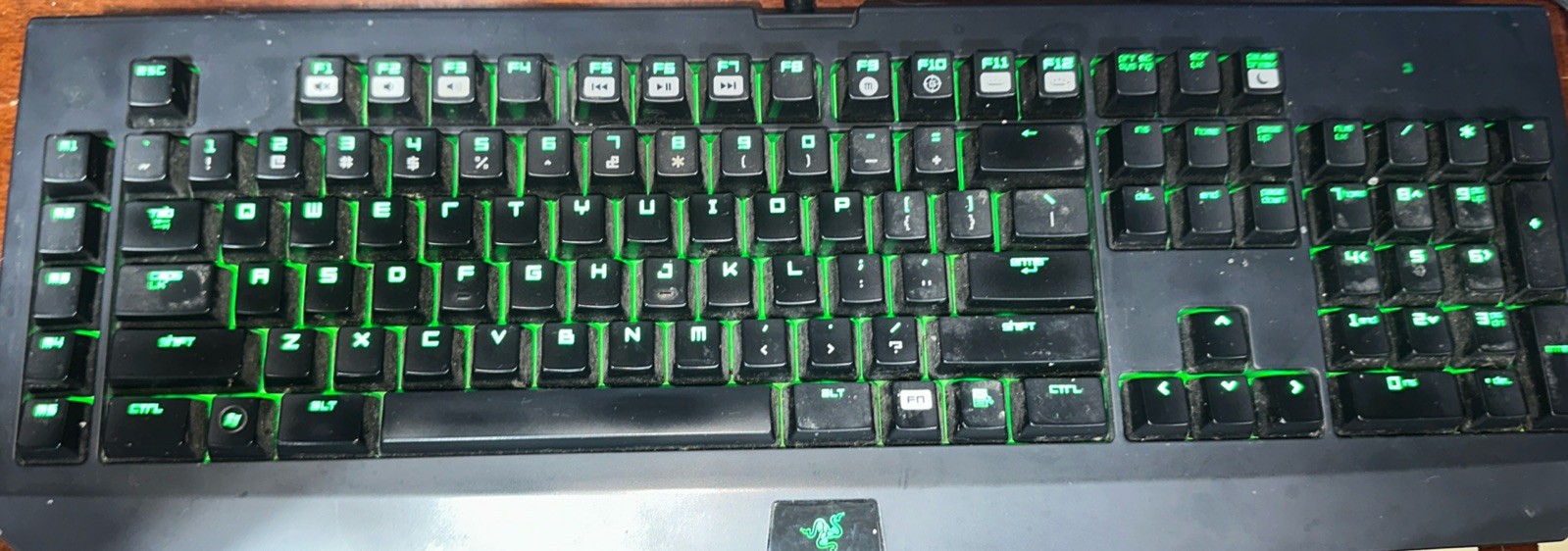 Razer BlackWidow Ultimate 2013 | RZ03-0038 Used Lights up Green
