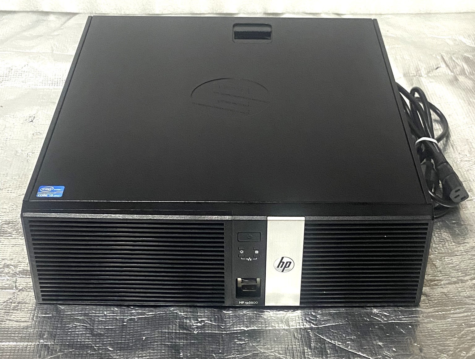 HP RP5800 Desktop intel Core i5-2400 - 3.10GHz - 8GB RAM - 120GB SSD Windows 10