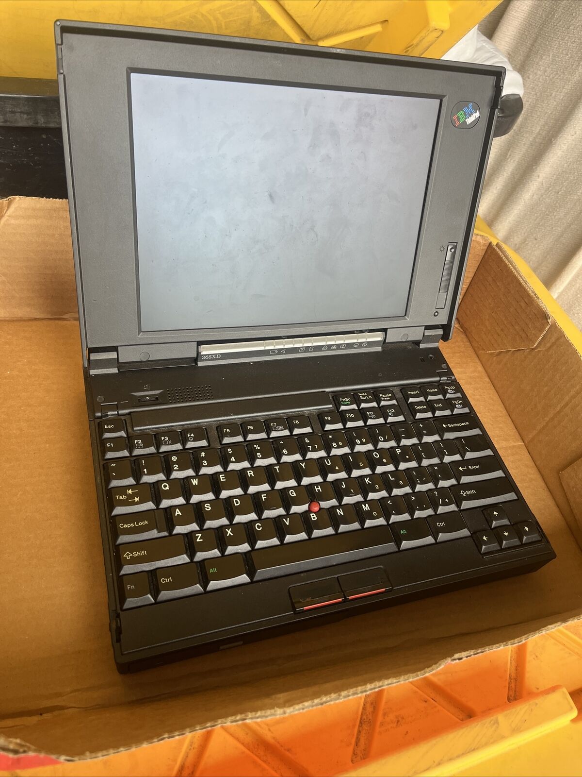 Vintage IBM Thinkpad 365 XD Type 2625 Retro Laptop Computer , Nice