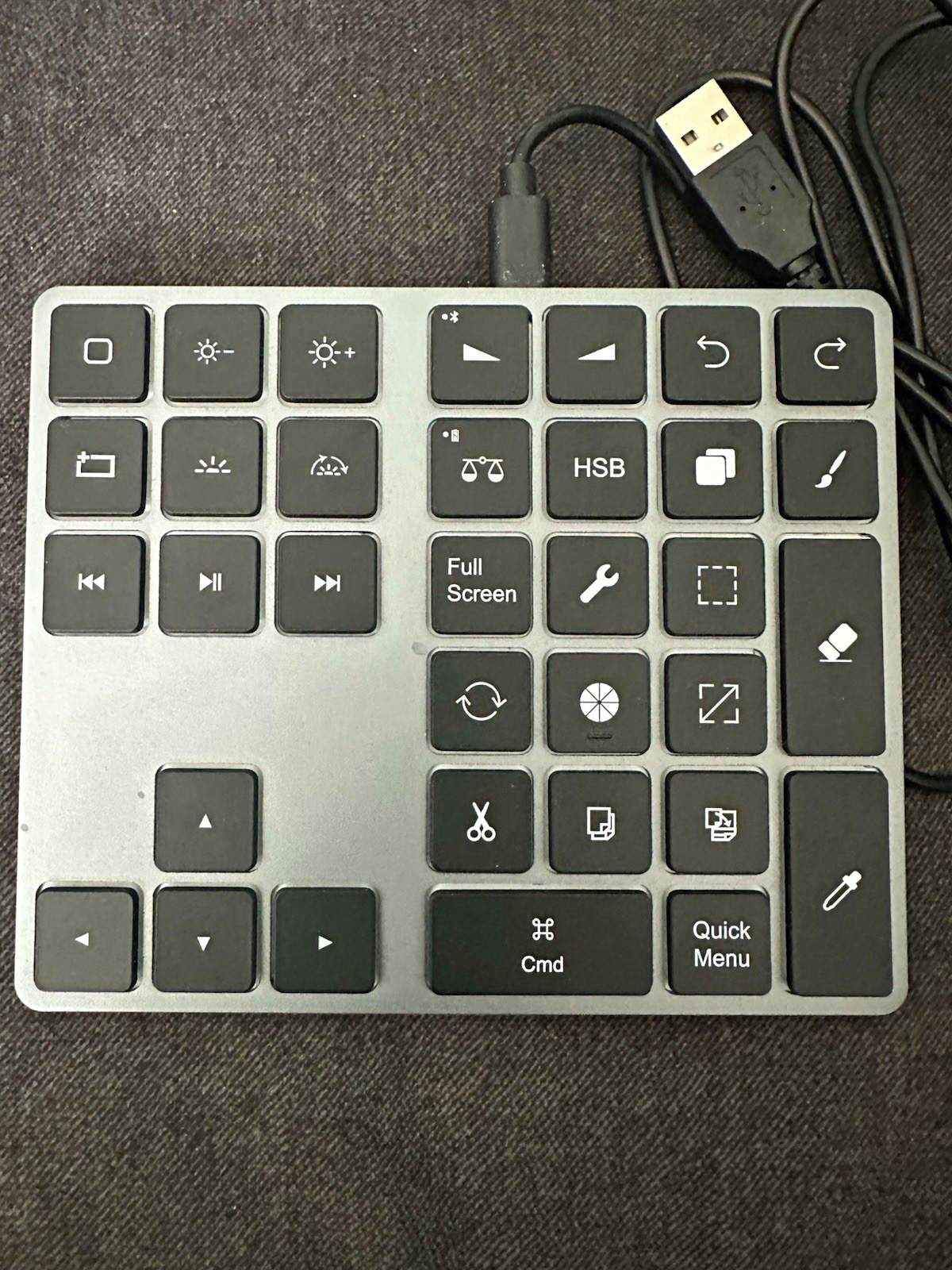 Procreate USB Wired Programmable Macro Shortcut Keypad for Procreate