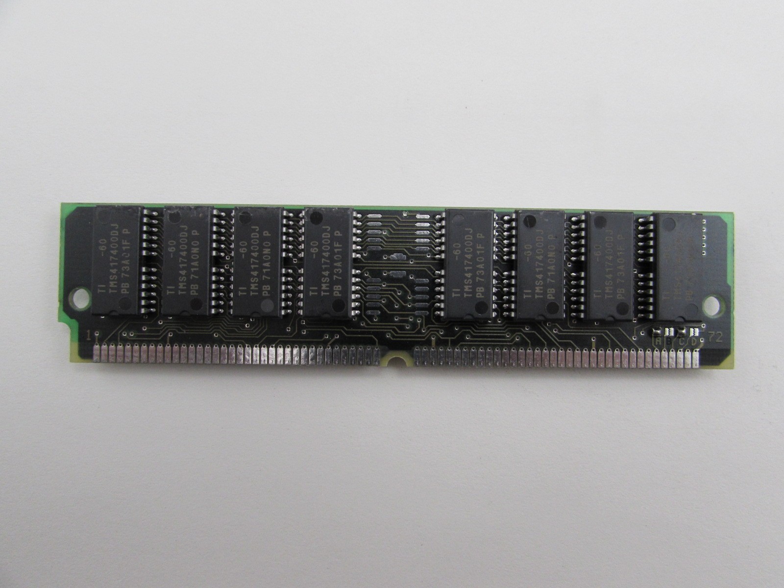 Texas Instruments TM497MBK36Q-70 16 MB DRAM 72-SIMM Single-In-Line Memory Module
