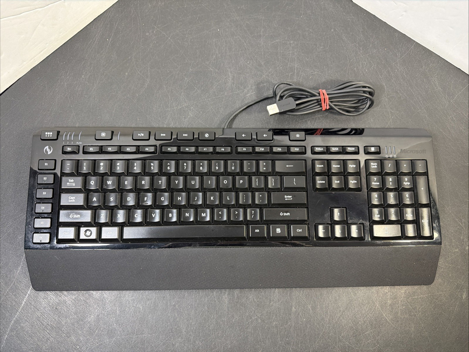 Microsoft SideWinder X4 Wired 1421 Gaming Keyboard Illuminated Keys KU-0951