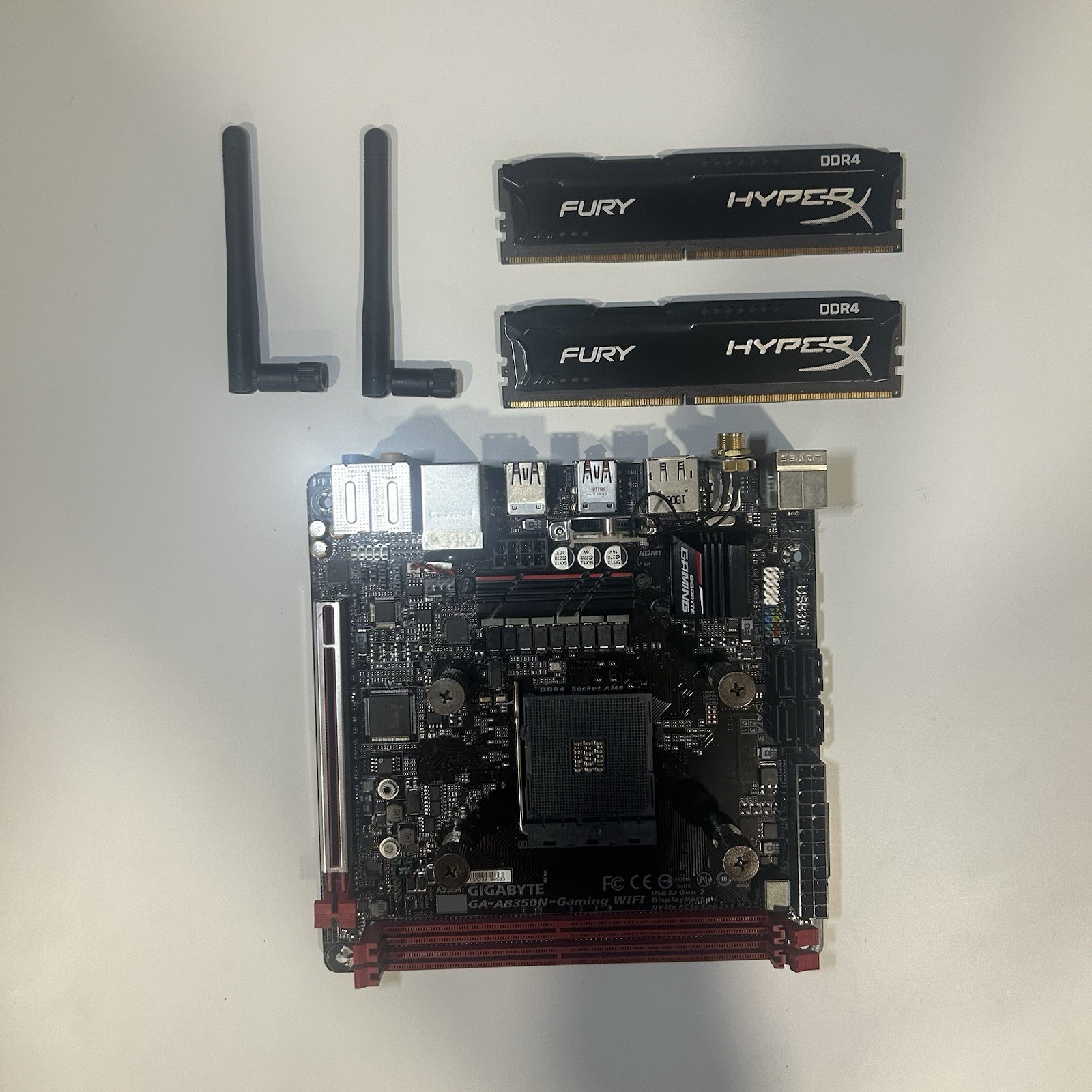 Gigabyte GA-AB350N Gaming WiFi AM4 ITX Motherboard + HyperX 16GB DDR4 3200 RAM