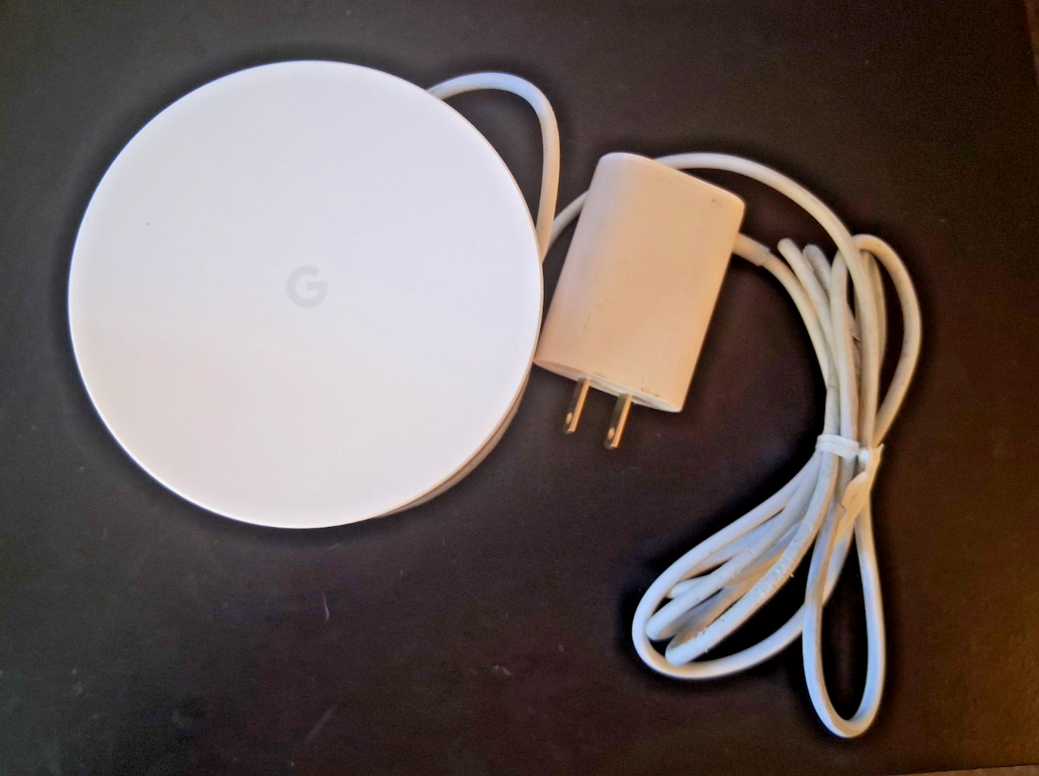 Google Nest Wifi Mesh Router AC-1304 AC1200 Dual-Band Wi-Fi 5 with adaptor