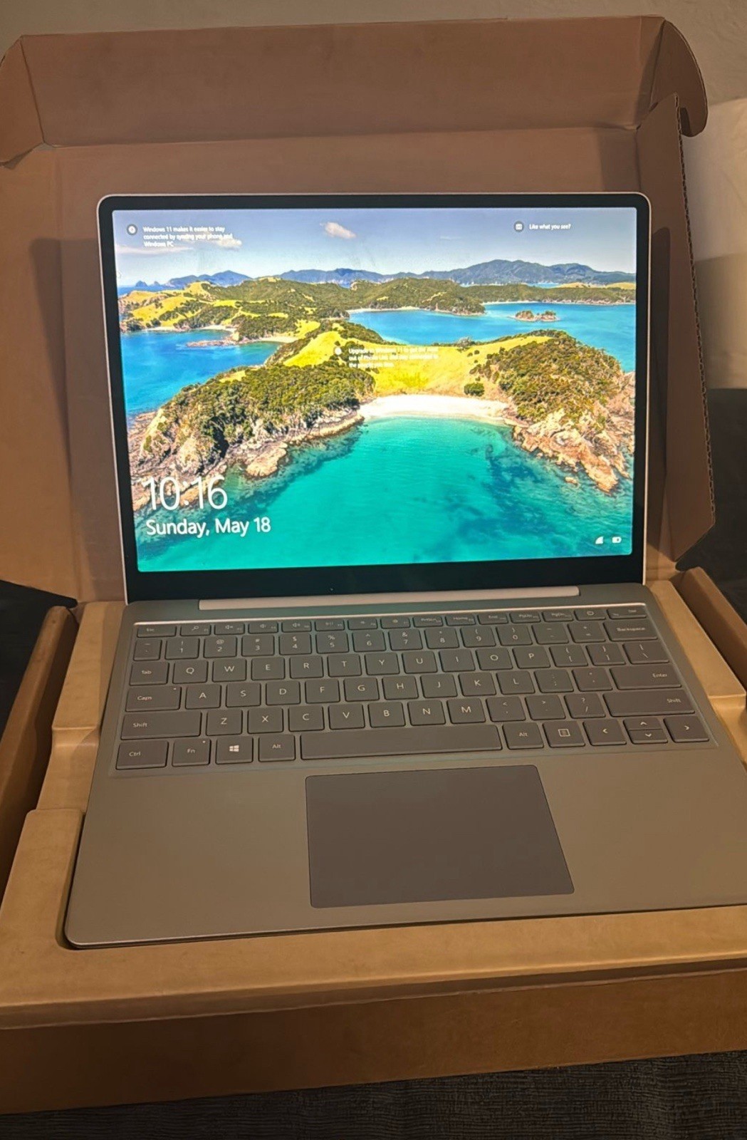 Microsoft Surface Laptop Go 12.4'' (64GB eMMC Intel Core i5Touch Laptop