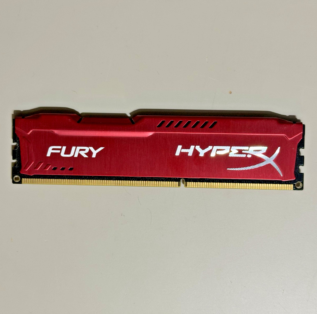 HyperX Fury 4GB DDR3-1866 PC3-14900 Desktop RAM HX318C10FR/4 Red