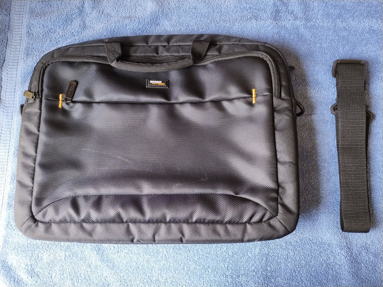 Amazon Basics 15.6 Inch Laptop Bag with Shoulder Strap