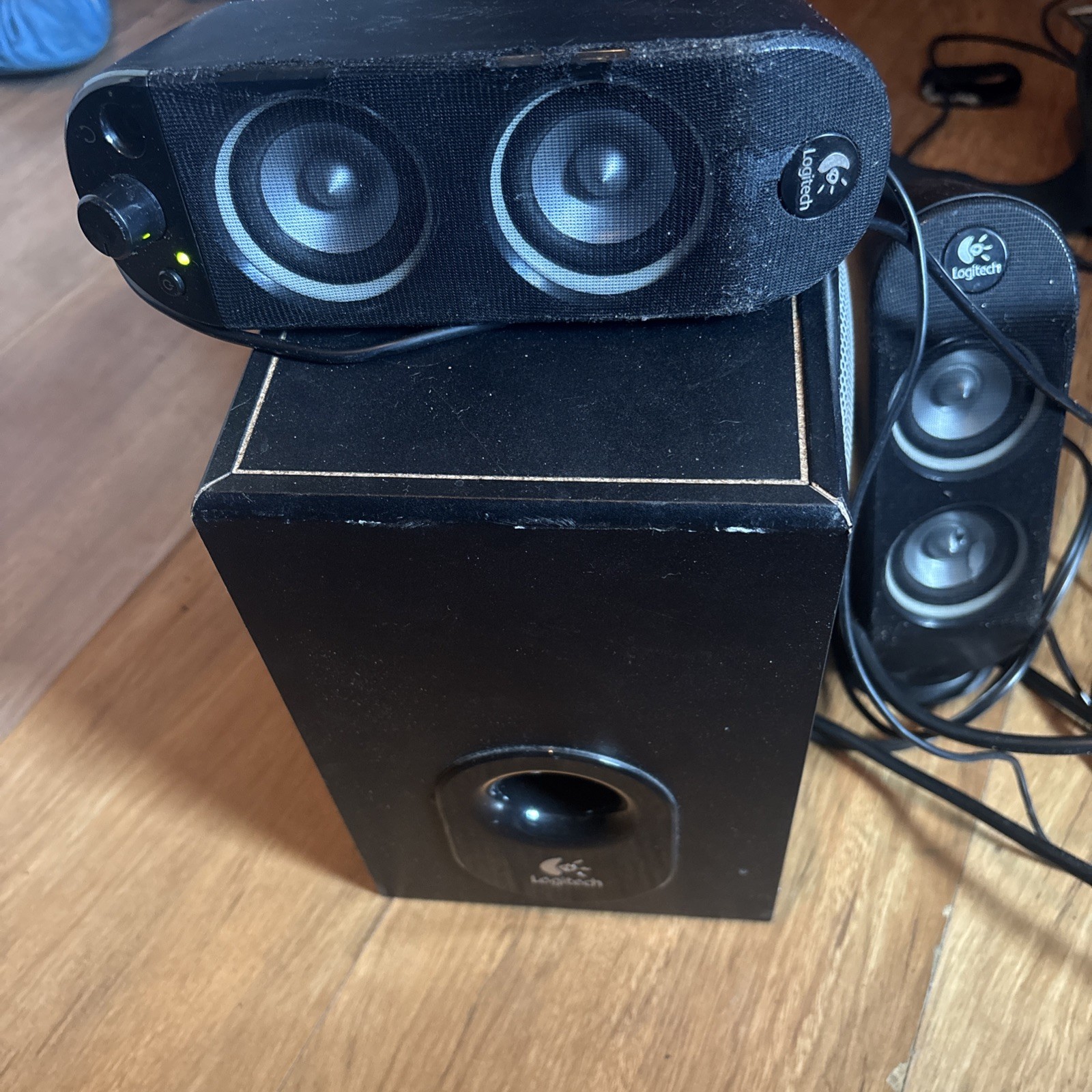 Logitech X-230 Subwoofer & 2 Logitech Speakers & Cords Perfect Working Order