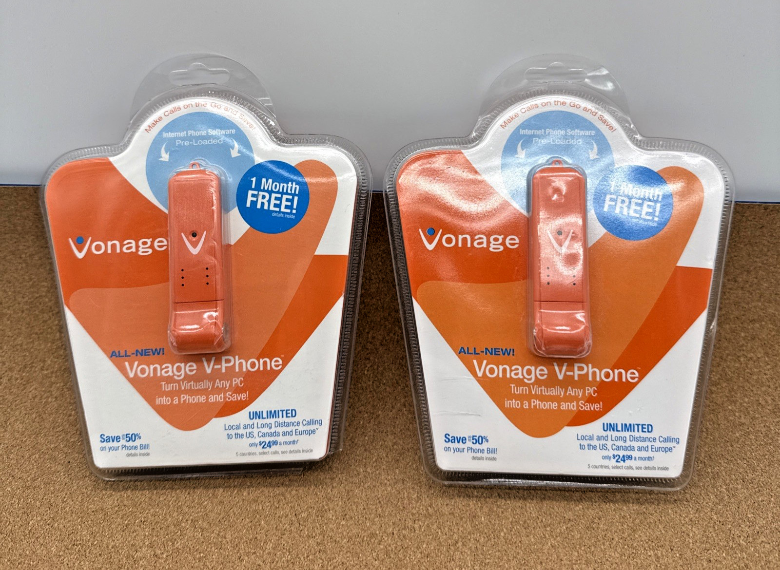 2 Vonage 250MB USB Flash Drives (V256-USB11-VR) from 2006 untested