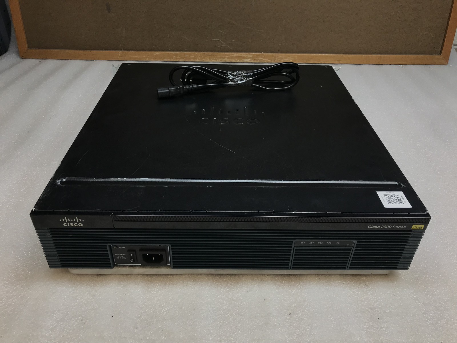 Cisco CISCO2921/K9 Integrated Services Router 2921 Gigabit w/ SM-X-ES3-16-P