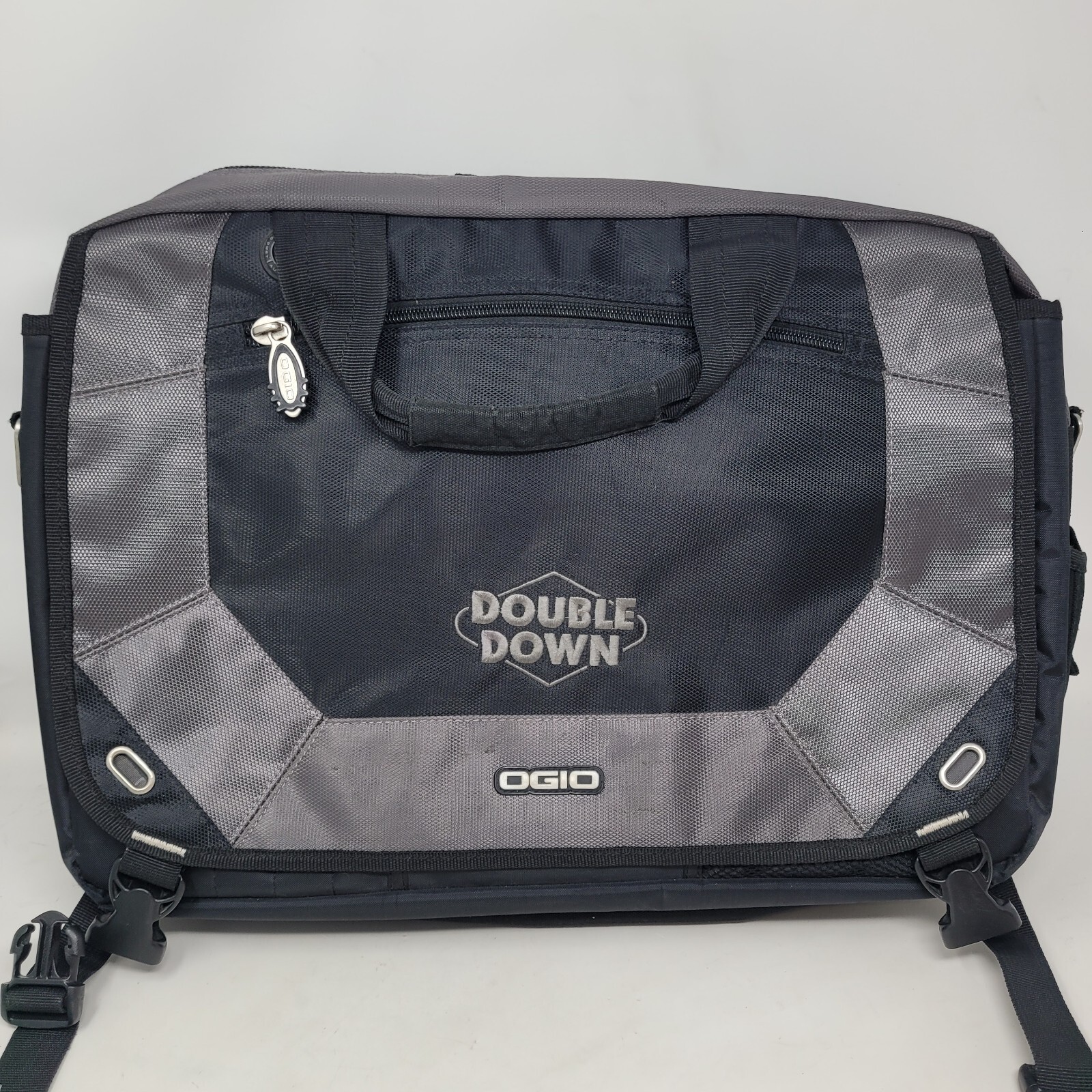 Ogio Messenger Bag Laptop JackPack Classification 03507 Gray Shoulder Strap NEW