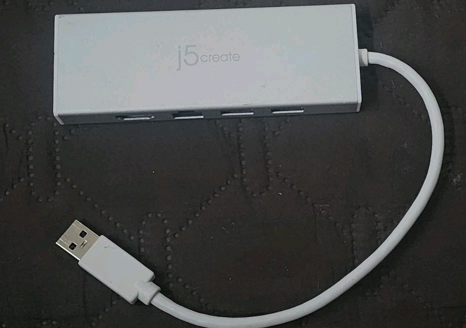 J5Create model JUD380, USB 3.0 Mini Dock Dual HDMI, VGA - Silver