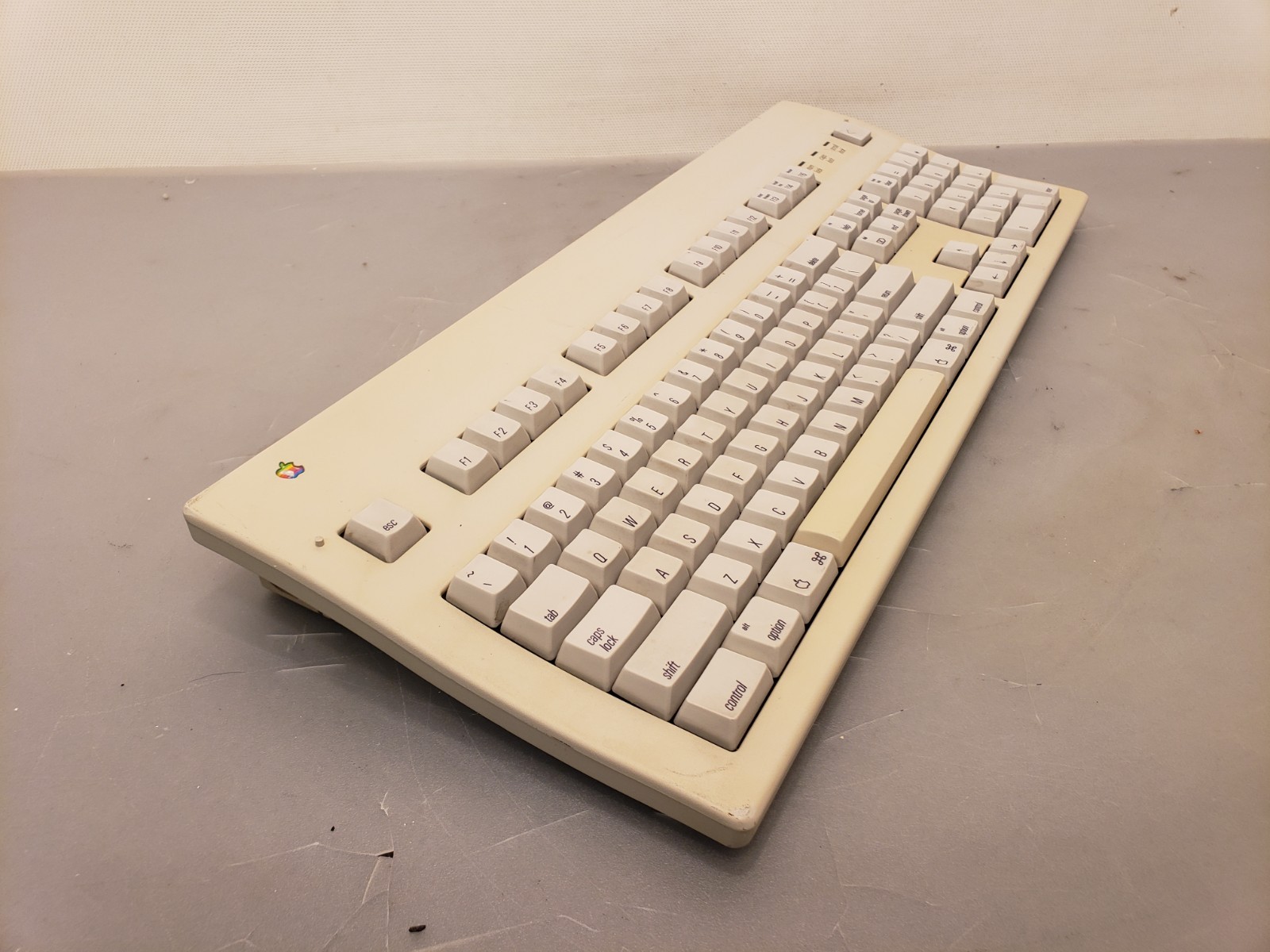 Vintage 1990 Apple Macintosh Extended Keyboard II M3501 *No Cable