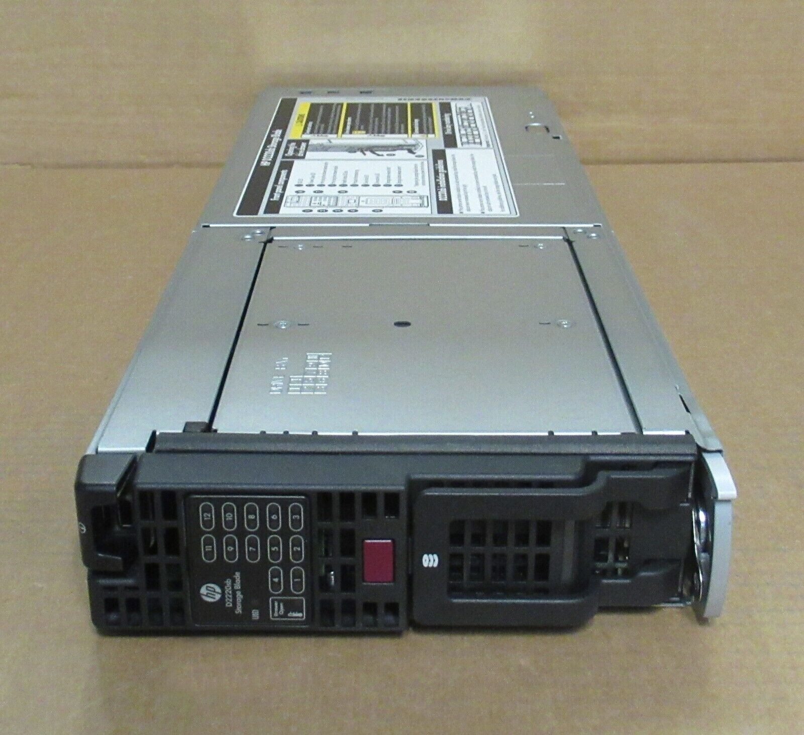 HPE D2220sb Storage Blade 12x 2.5" SAS Bays 8x 1.2TB HDD QW918A 703920-002
