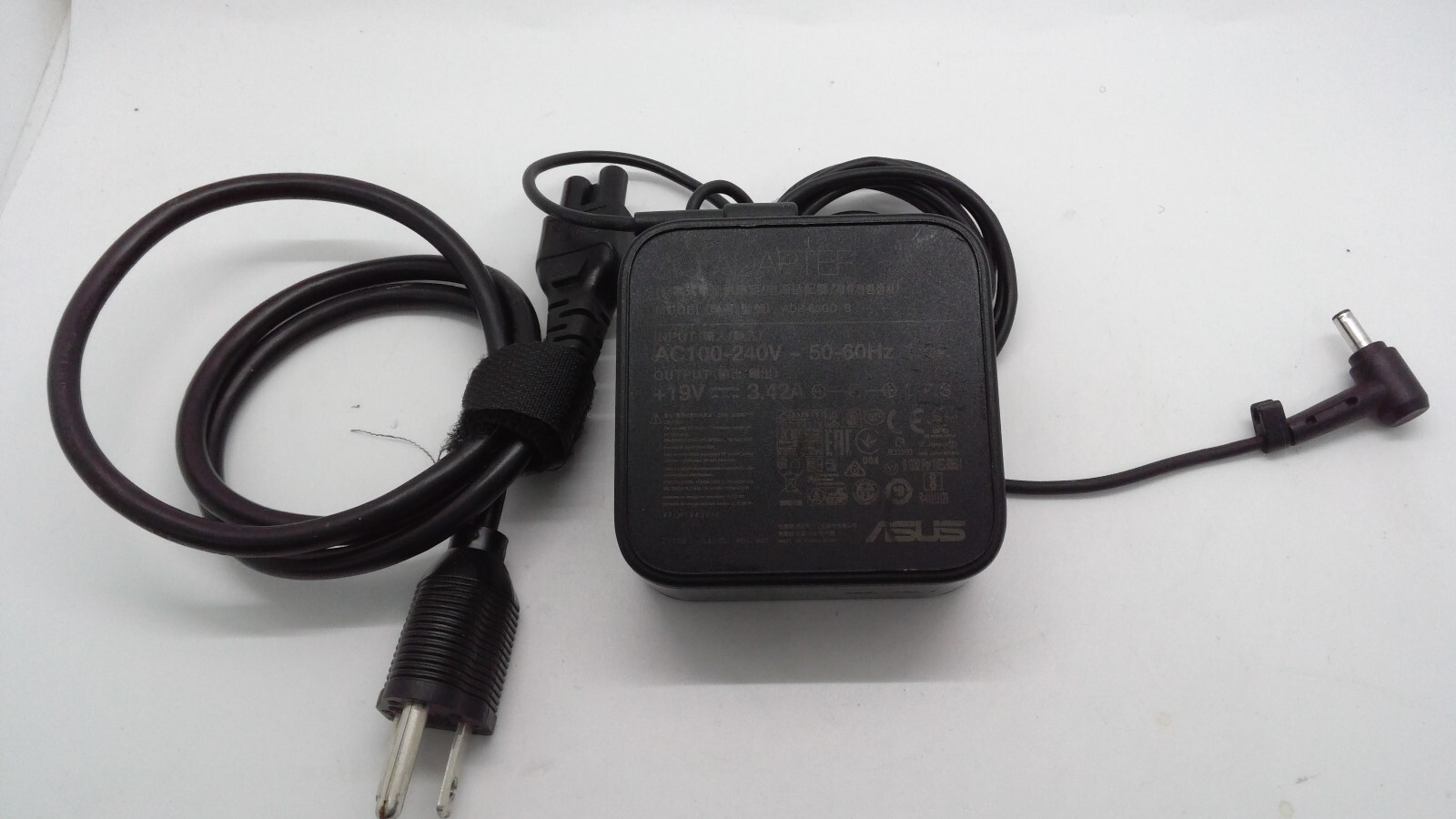 Genuine Asus AC Power Adapter Charger 65w ADP-65GD B 19V 3.42A OEM