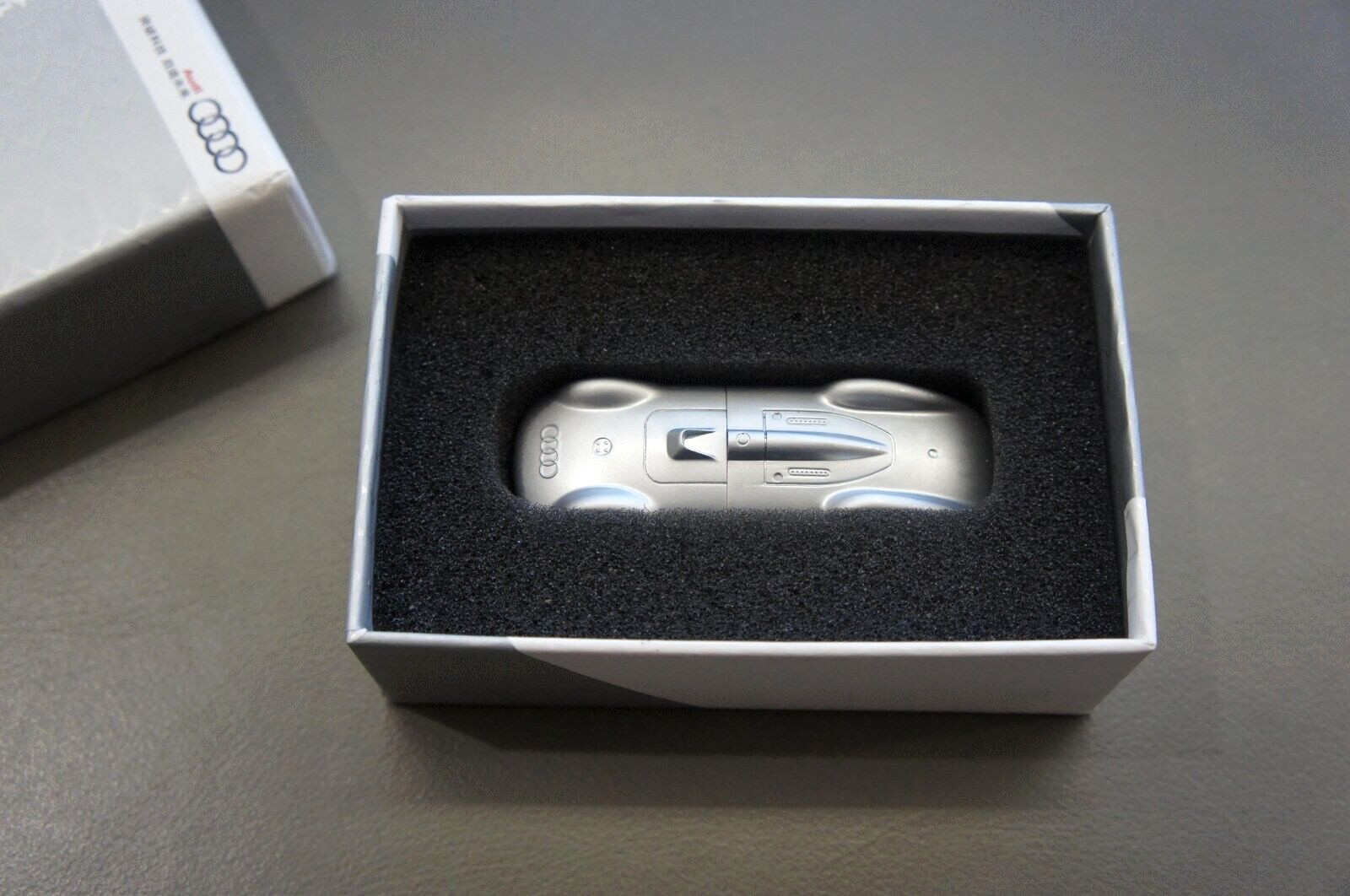 Genuine Audi AVUS Streamline 1937 Silver Metal USB Flash Drive Memory Stick 16GB