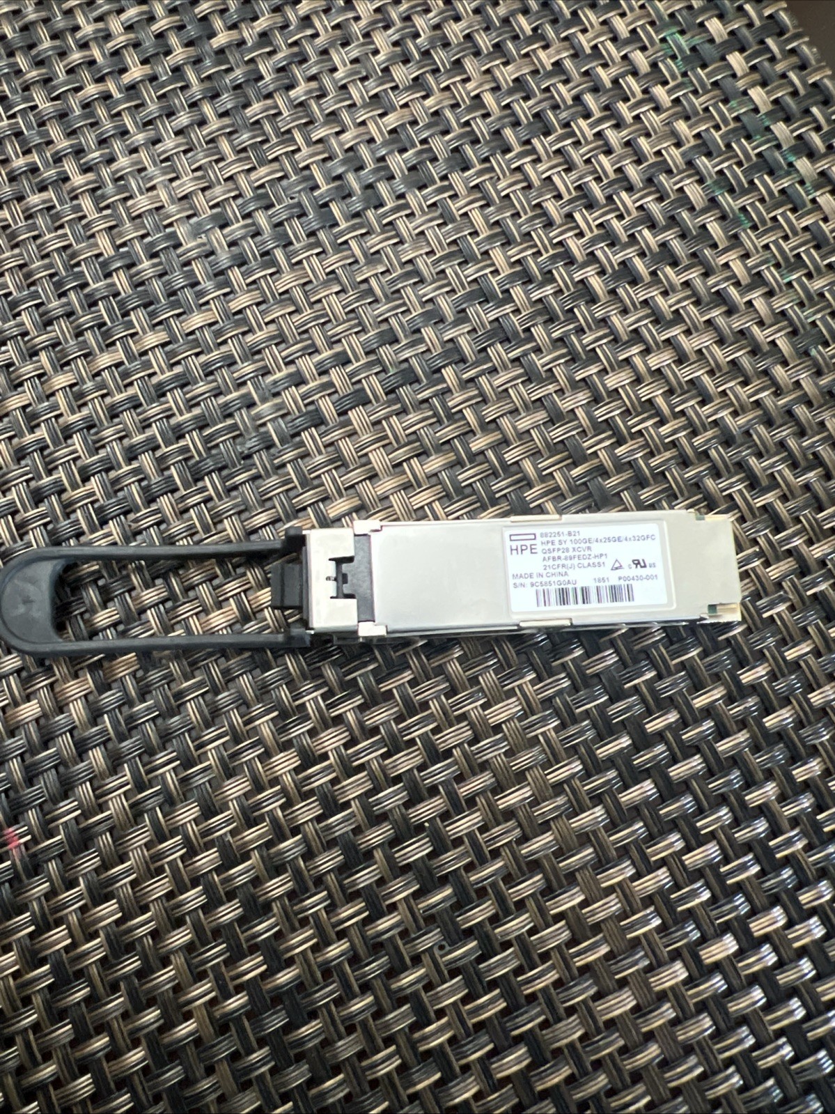 HPE Synergy 100GbE/4x25GbE/4x32GbFC QSFP28 Transceiver 882251-B21
