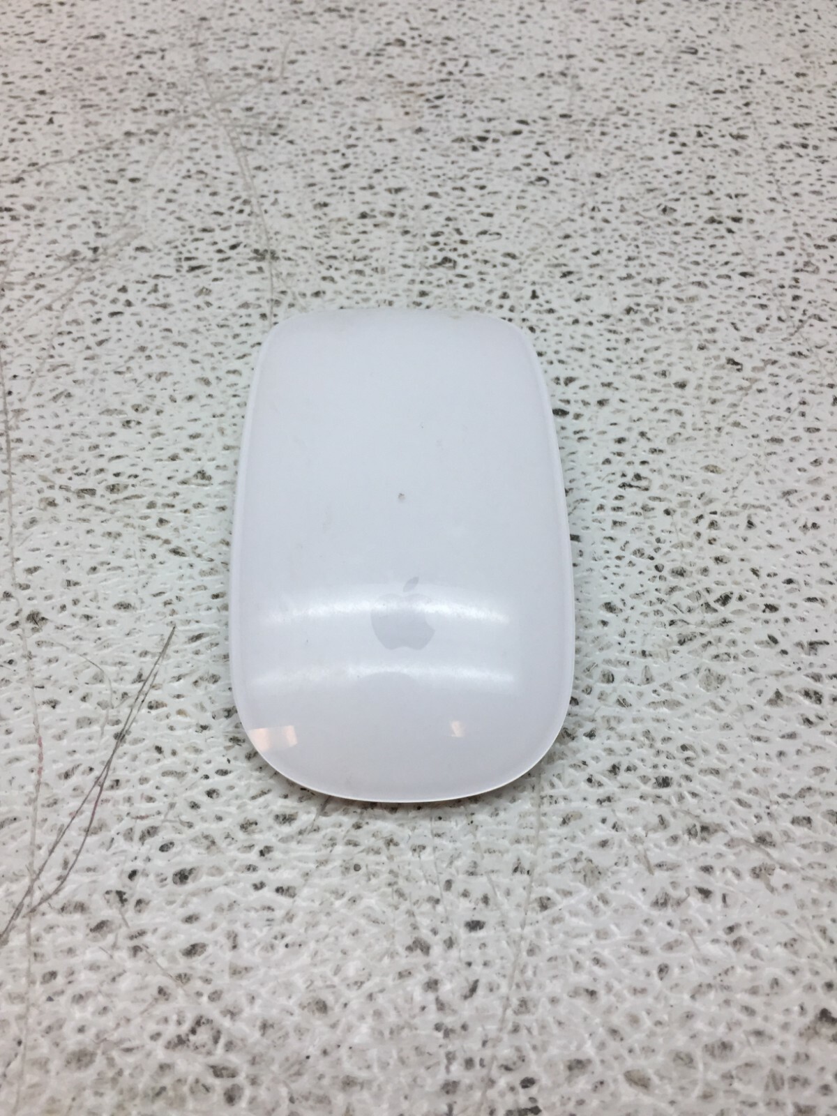 Apple Official Magic Mouse 2 (Bluetooth Rechargeable A1657) 