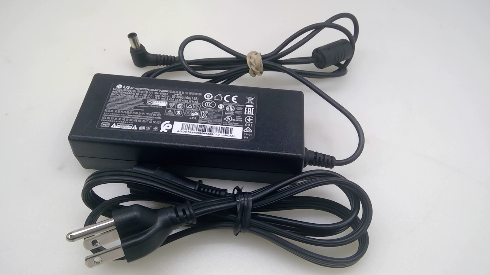 Genuine LG DA-65G19 65W 19V 3.42A AC Adapter For Monitor Chromebase OEM
