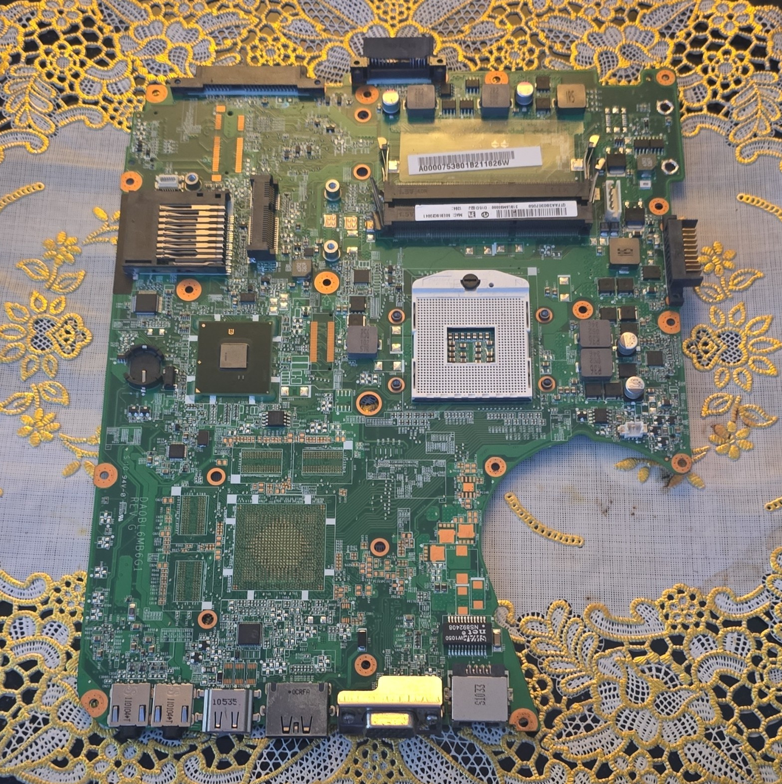 Used Green Laptop Motherboard/Mainboard w/ CPU Socket & RAM Slots A0000753801B2…