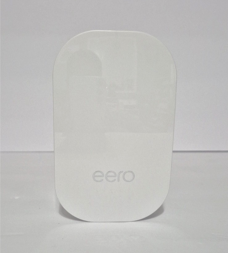 EERO Beacon 350 Mbps Mesh WiFi Range Extender Model D010001 TESTED WORKING