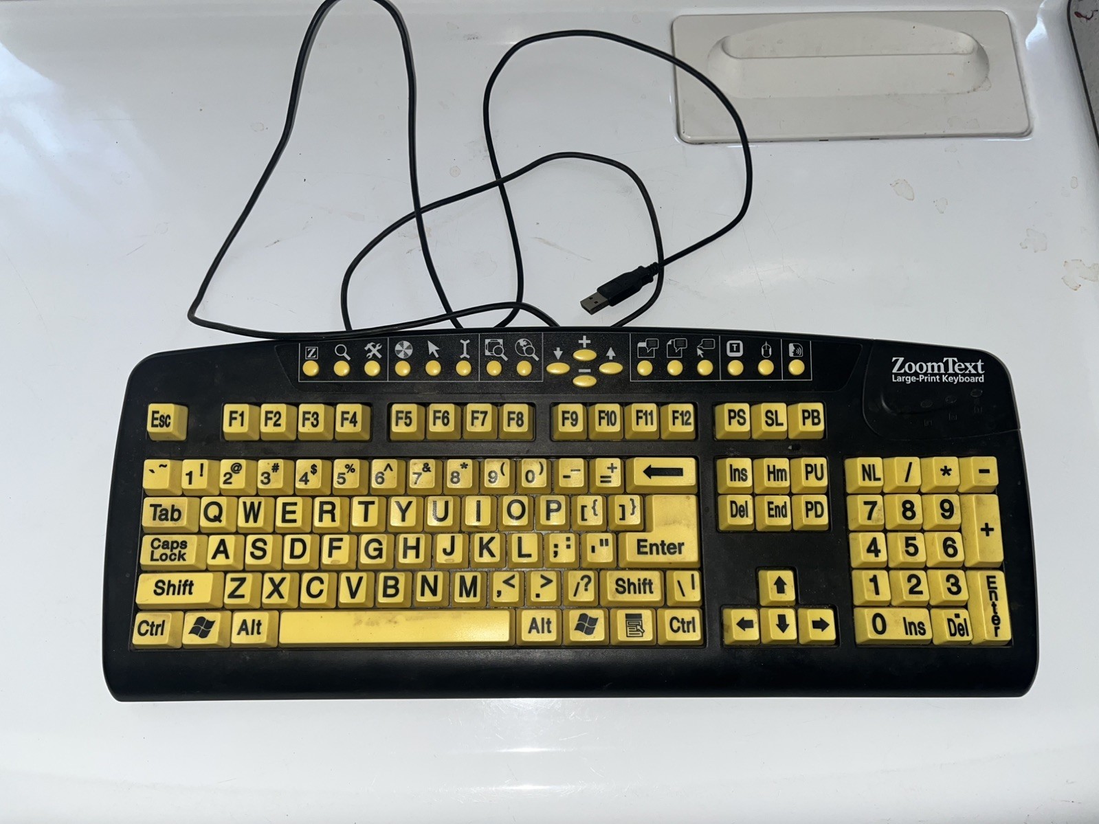 ZoomText Large Print USB Keyboard Yellow Key Visually Impaired AI Squared Tested