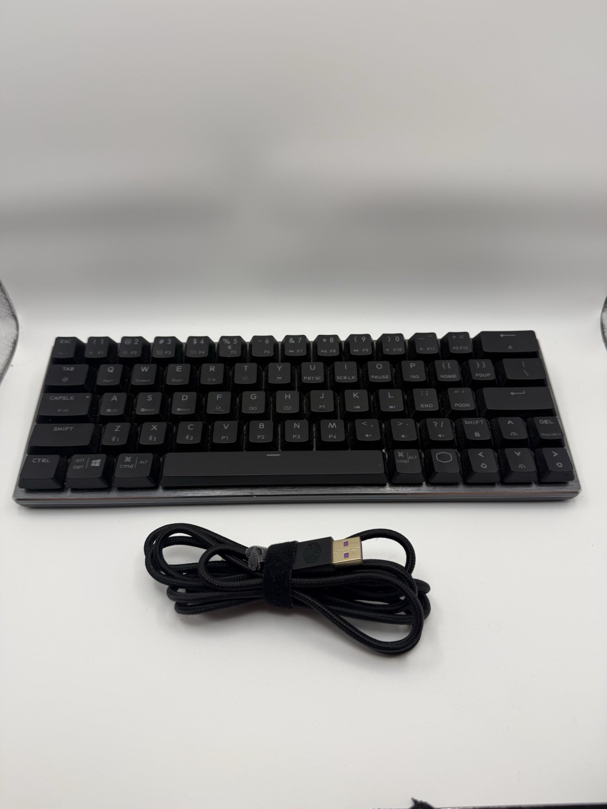 Cooler Master SK622 Wireless 60% Mechanical Keyboard *Red Switch*