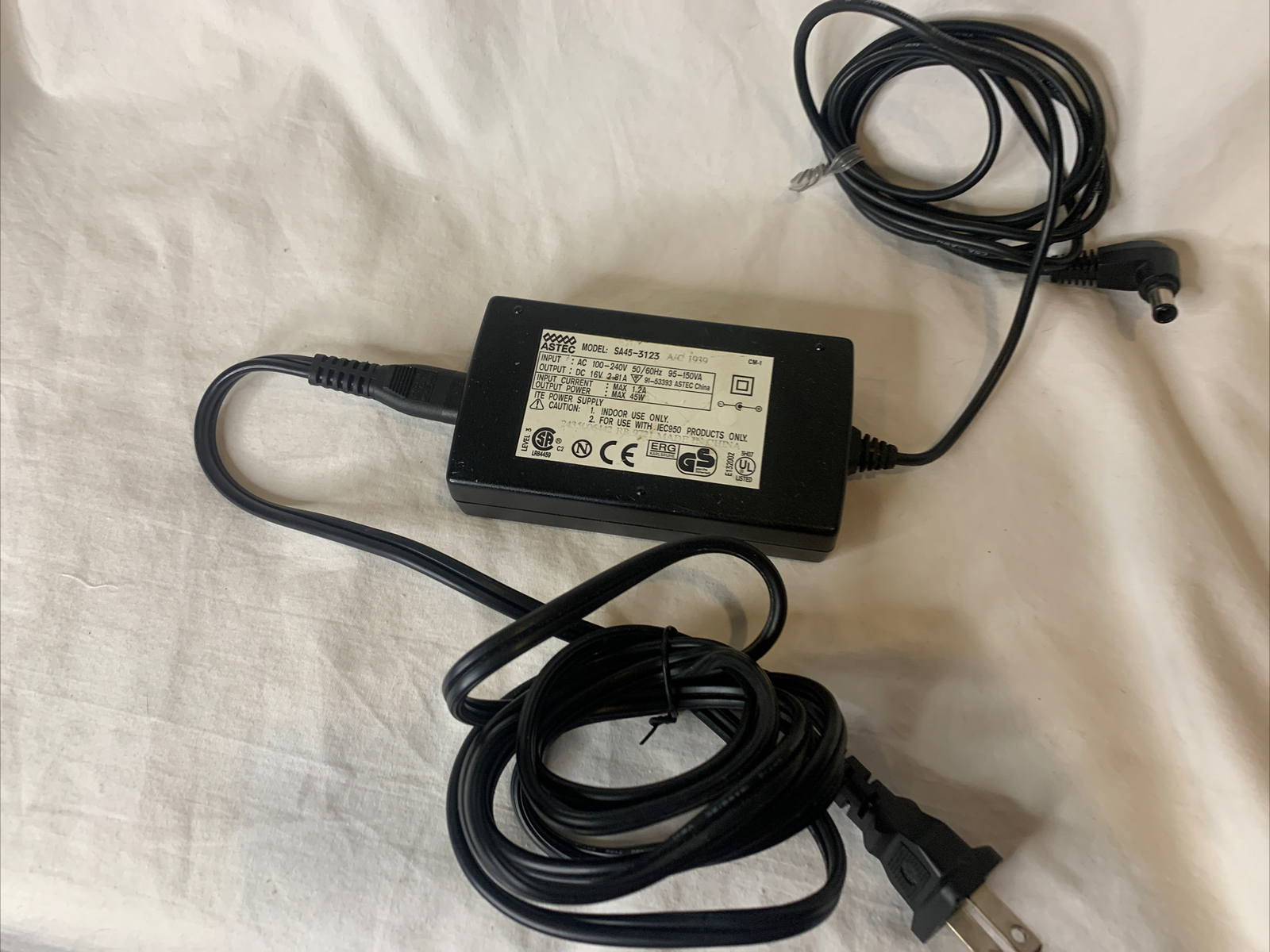 Astec 16V 2.81A AC Adapter SA45-3123