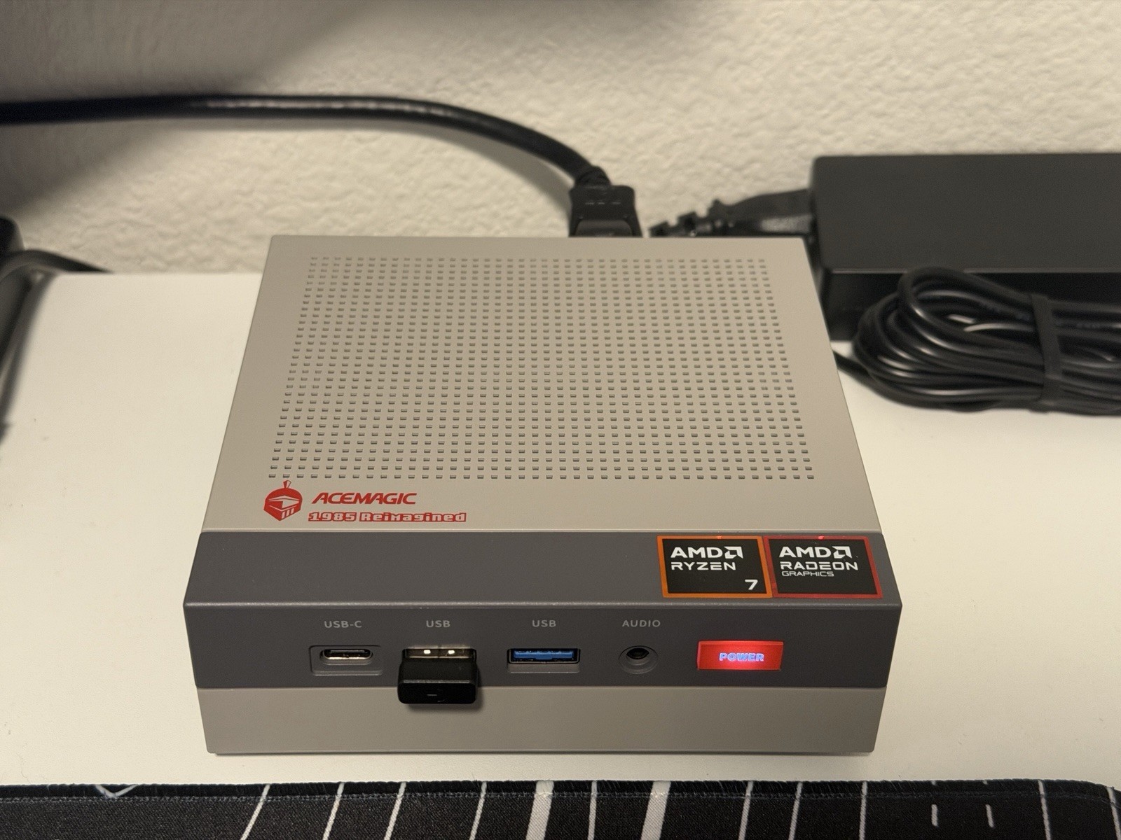 Acemagic X3 Mini Gaming PC AMD Ryzen 7 H255 With 780m 16GB LPDDR5 1tb SSD W11
