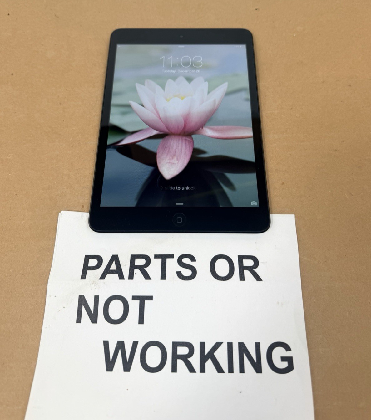 apple ipad mini a1455 For PARTS or Repair ONLY LOTA