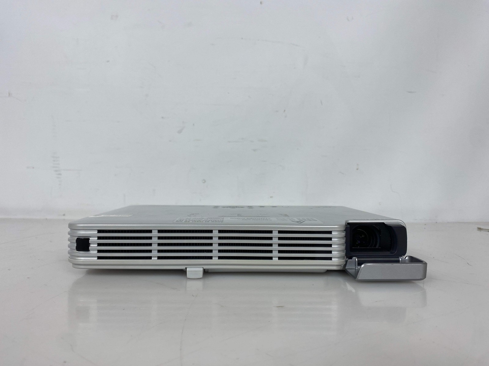Casio XJ-S31 XGA Portable Projector