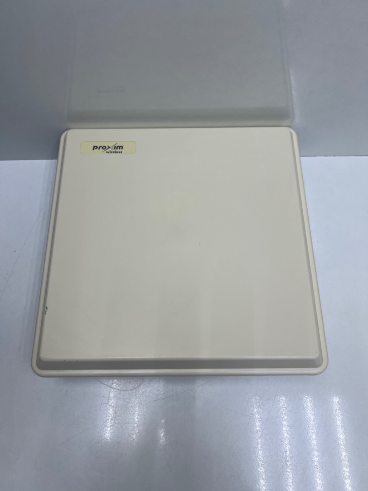PROXIM Wireless TSUNAMI QB 8250 EPR-WD End ,300Mbs