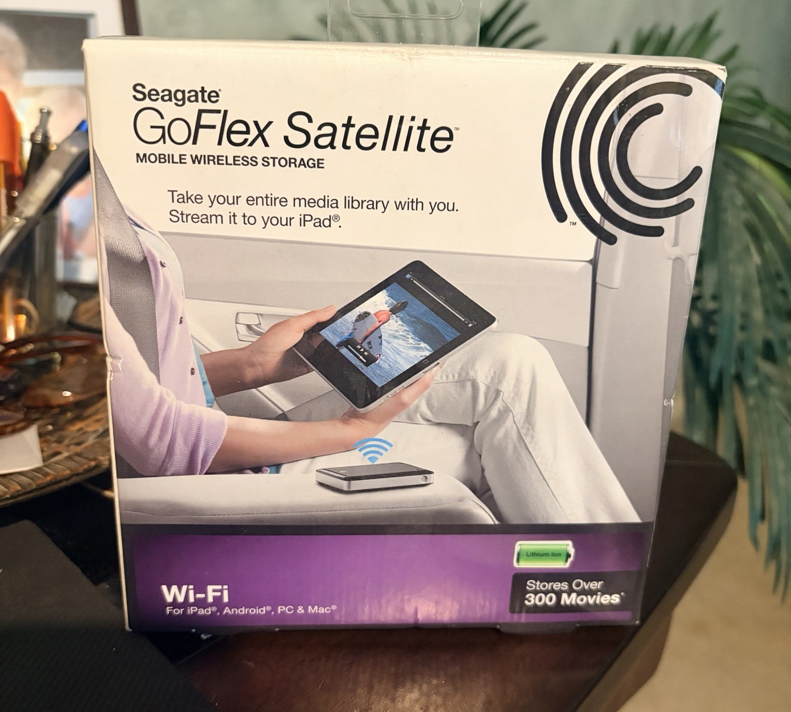 Seagate GoFlex Satellite 500GB Mobile Wireless Storage 1AYBA1 WiFi 