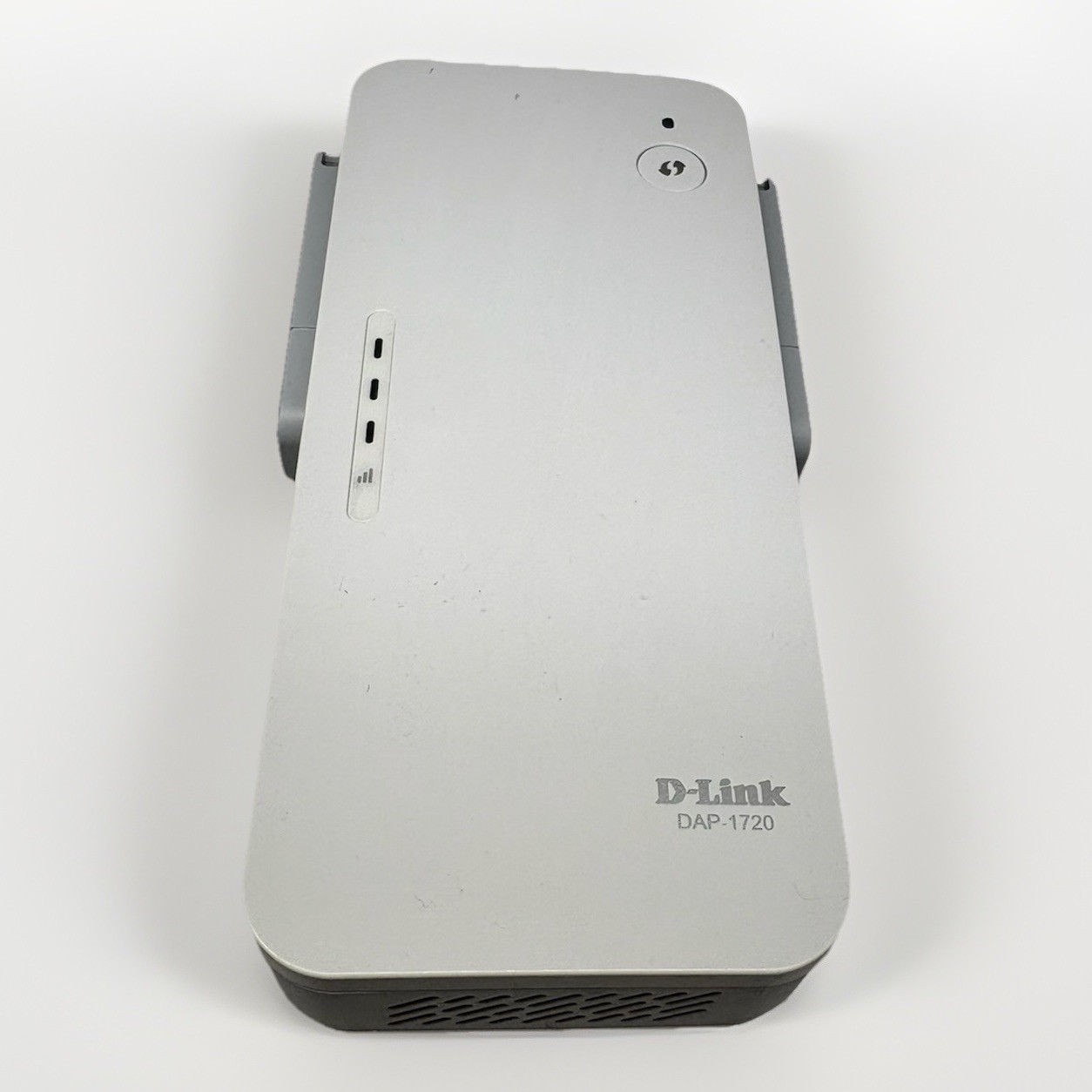 D-Link DAP-1720 AC1750 Wi-Fi Universal Range Extender Dual Band w/Smart Signal