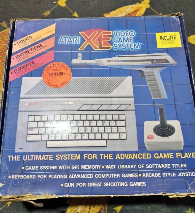 Atari XE Game System 65XE Complete In Box Working XG-1 Light Gun + 2 Games