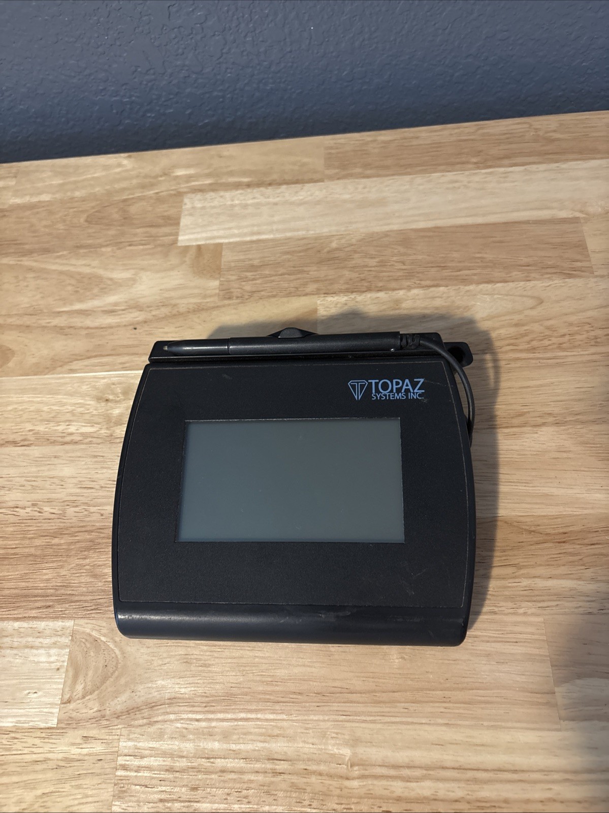 Topaz T-LBK755SE-BHSB-R SignatureGem LCD 4x3 Dual Serial/ with USB Cable
