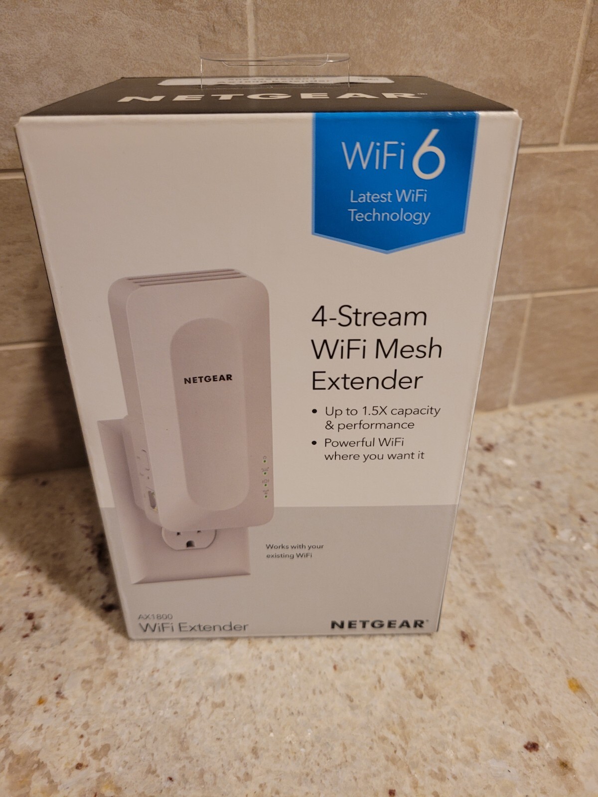 Netgear AX1800 Wi-Fi 6 Mesh Range Extender Wall-Plug 1.8Gbps (EAX14-100NAS)™