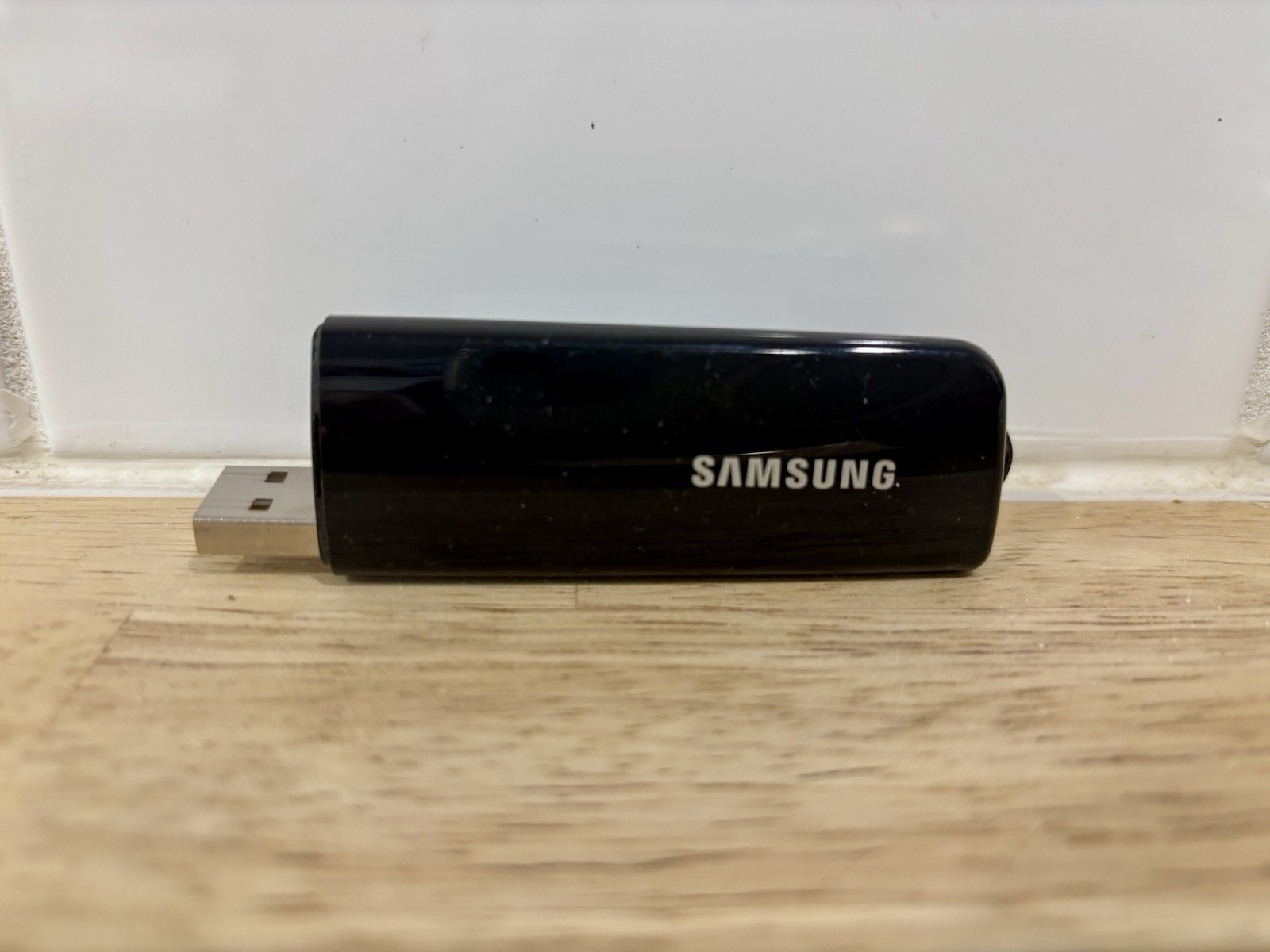 Genuine Samsung WIS09ABGN 2009 Smart TV Wireless WiFi LAN Adapter USB Dongle