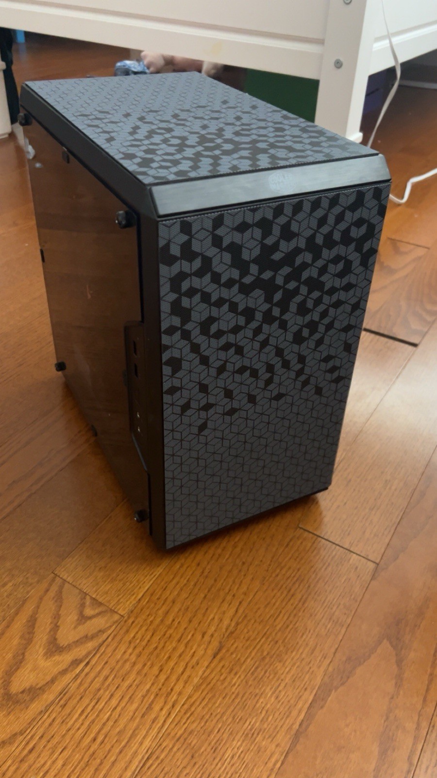 Beginner Friendly Gaming Pc High Graphics Slick Design (no LEDs) Used 2 Times