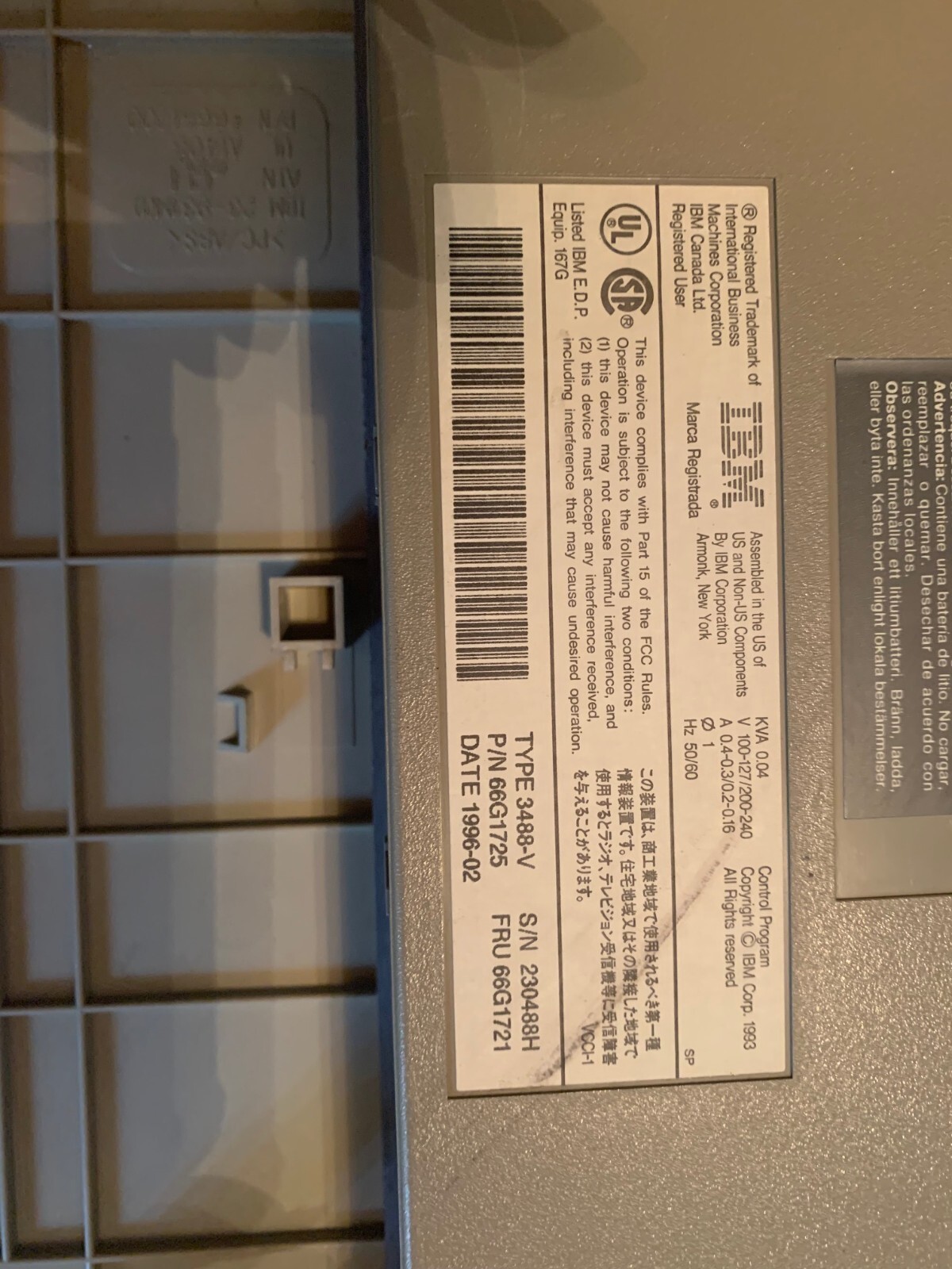 IBM 3488 Display Terminal w/122 keyboard
