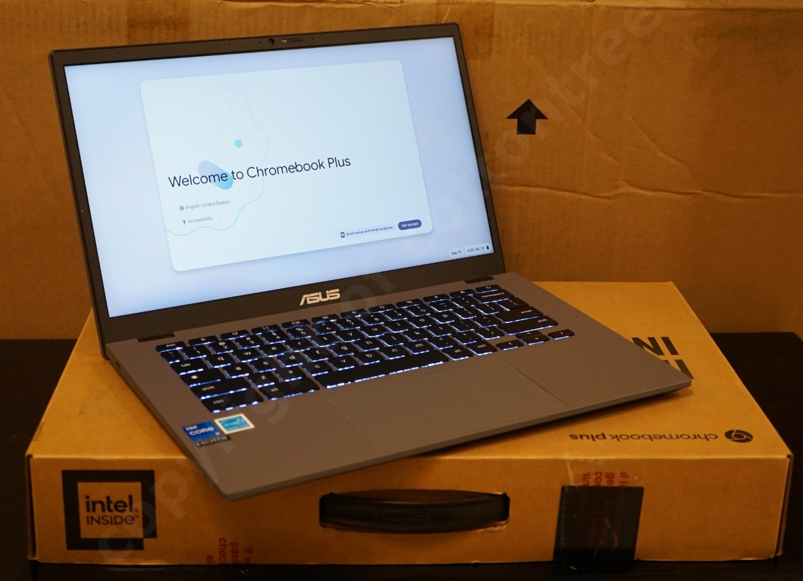 New OB ASUS Chromebook Plus CX3402 14" Core i5-1235U 16GB RAM 256GB SSD ChromeOS