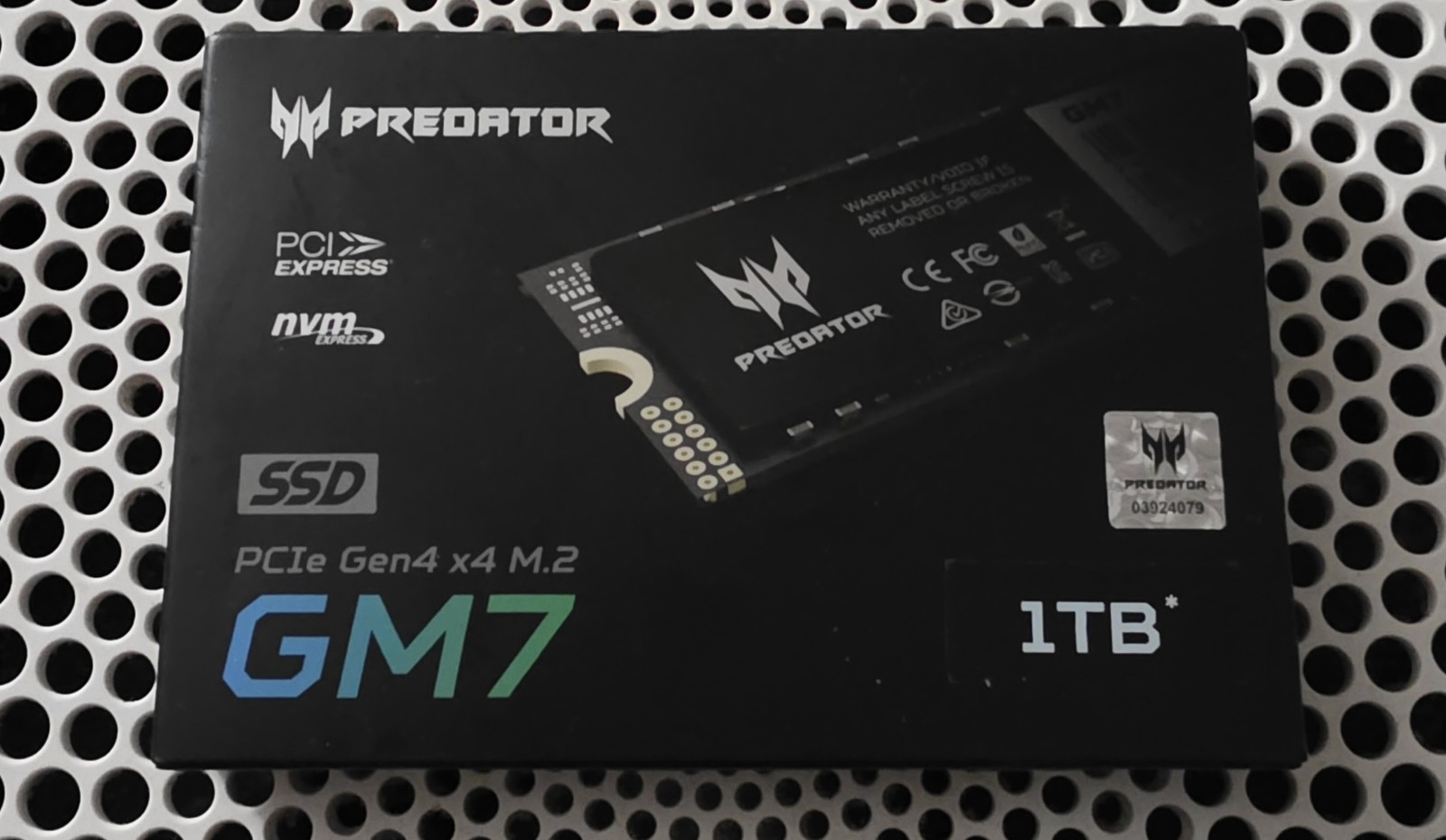 Acer Predator GM7 1TB PCIe Gen4 x4  NVME M.2 SSD