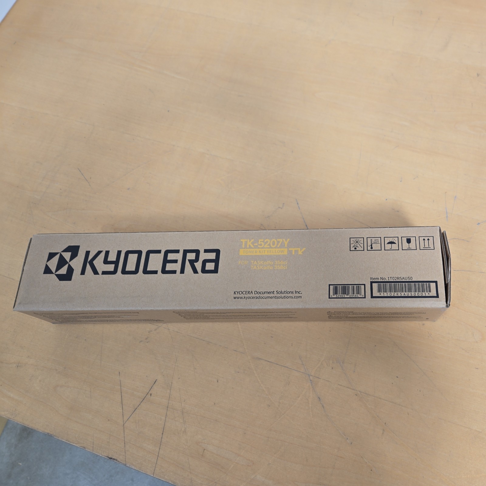 Genuine Kyocera TK-5207Y Toner Cartridge - Yellow- New In Box