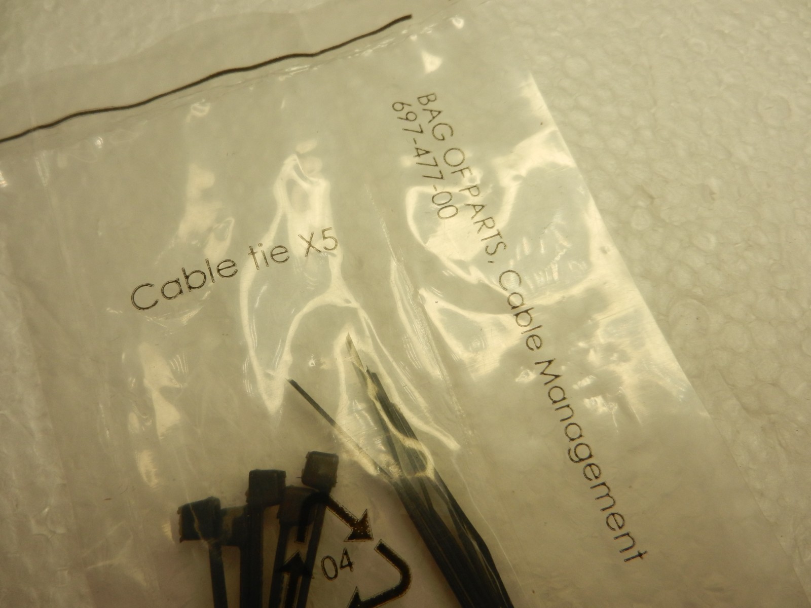 NEW - ERGOTRON 697-477-00 Set Of 5X CABLE TIES black - HD combo are series