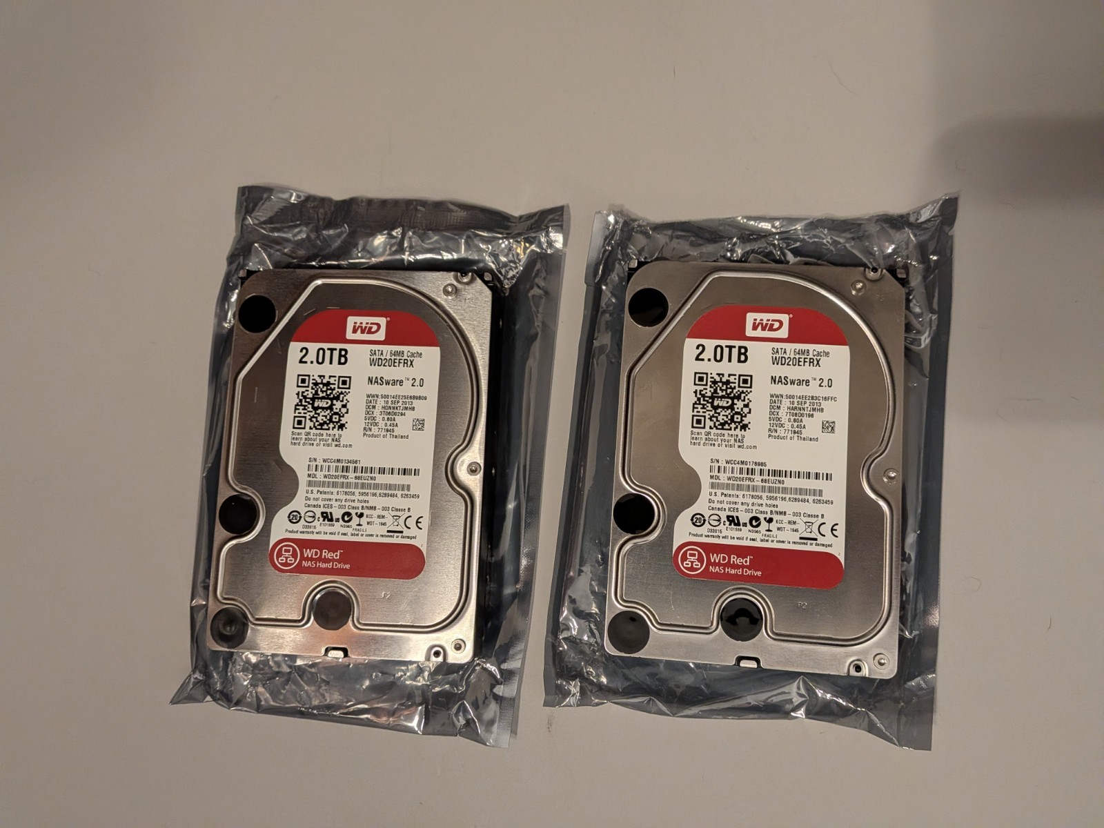 2x Western Digital WD Red 2TB SATA NASware 3.5" HDD WD20EF HDD Hard drive HDD 