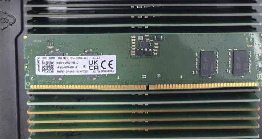 Kingston 8GB DDR5 5600 Desktop UDIMM RAM Non-ECC 1Rx16 PC5-5600B-UC0-1110-XT