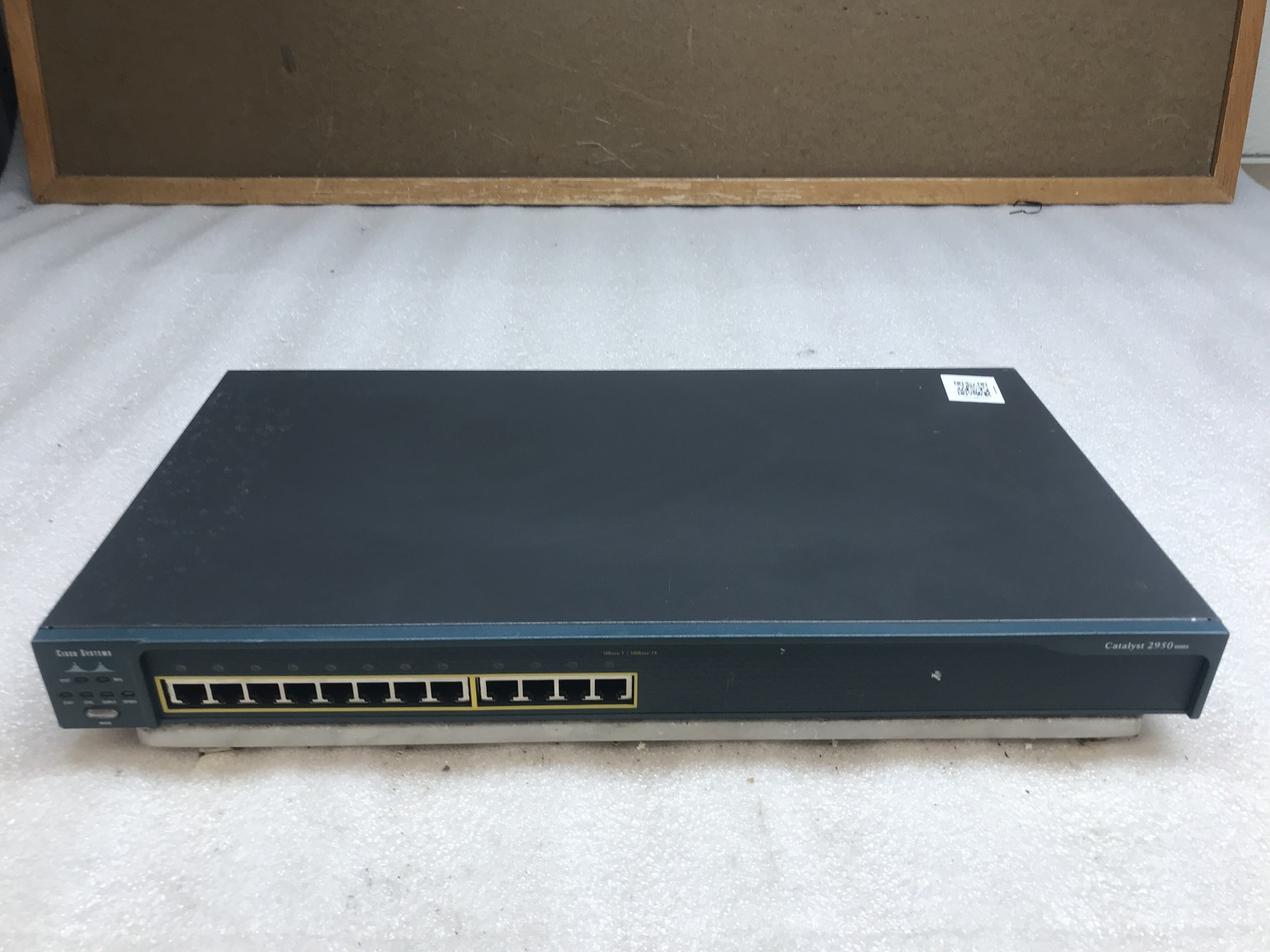 Cisco WS-C2950-12 Cisco Catalyst 2950 10/100 12Port Ethernet Switch