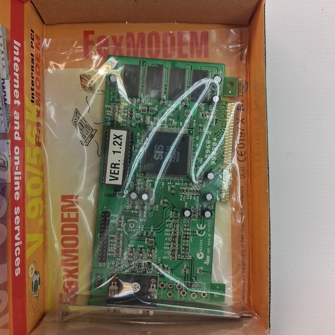 Diamond Multimedia SiS 6326 AGP 8MB VGA Graphics Video Card 6326AGP 